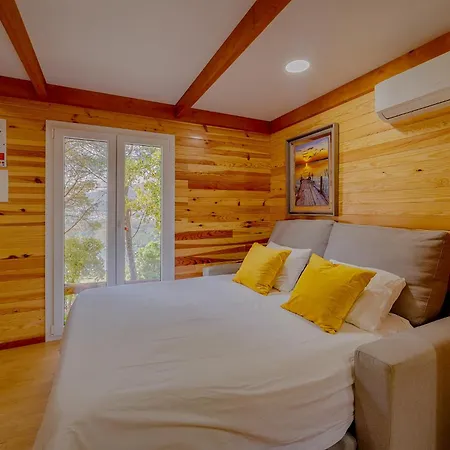 Arrabia Glamping Bed & Breakfast 4*