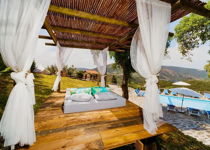 Bed & Breakfast Arrabia Glamping 4*
