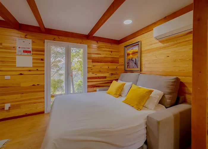 Arrabia Glamping Bed & Breakfast 4*